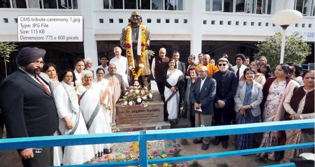 CMS Founder, Dr. Bharti Gandhi unveils statue of Dr. Jagdish Gandhi