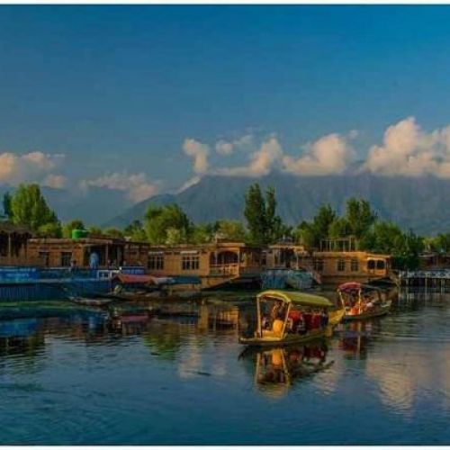  कश्मीर में घूमने के लिए 3 सबसे बेहतरीन पर्यटन स्थल